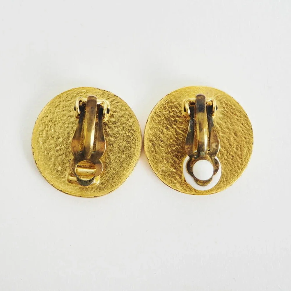 CHANEL Authentic Black Earrings
